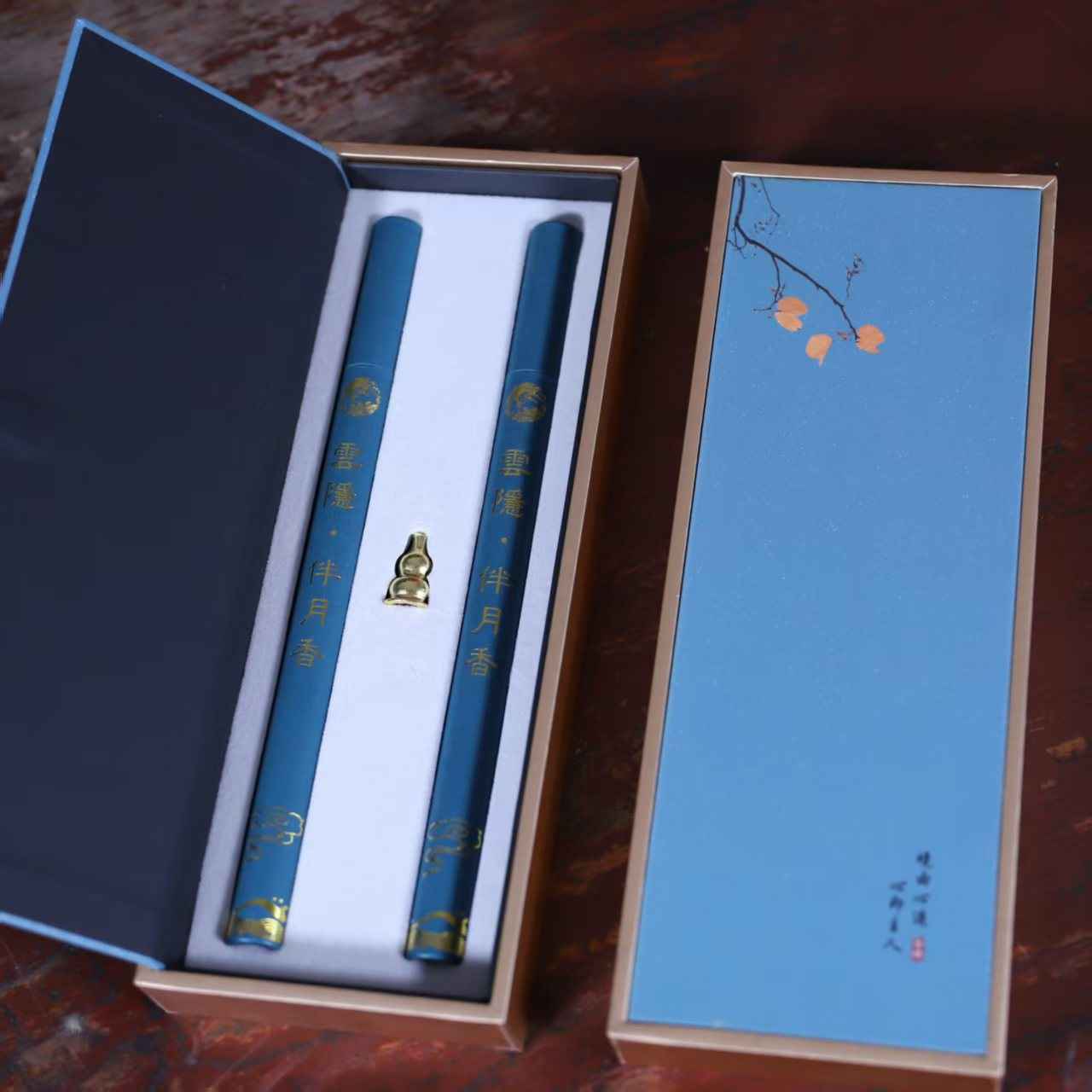 Cloud Veil Half-Moon Incense Sticks